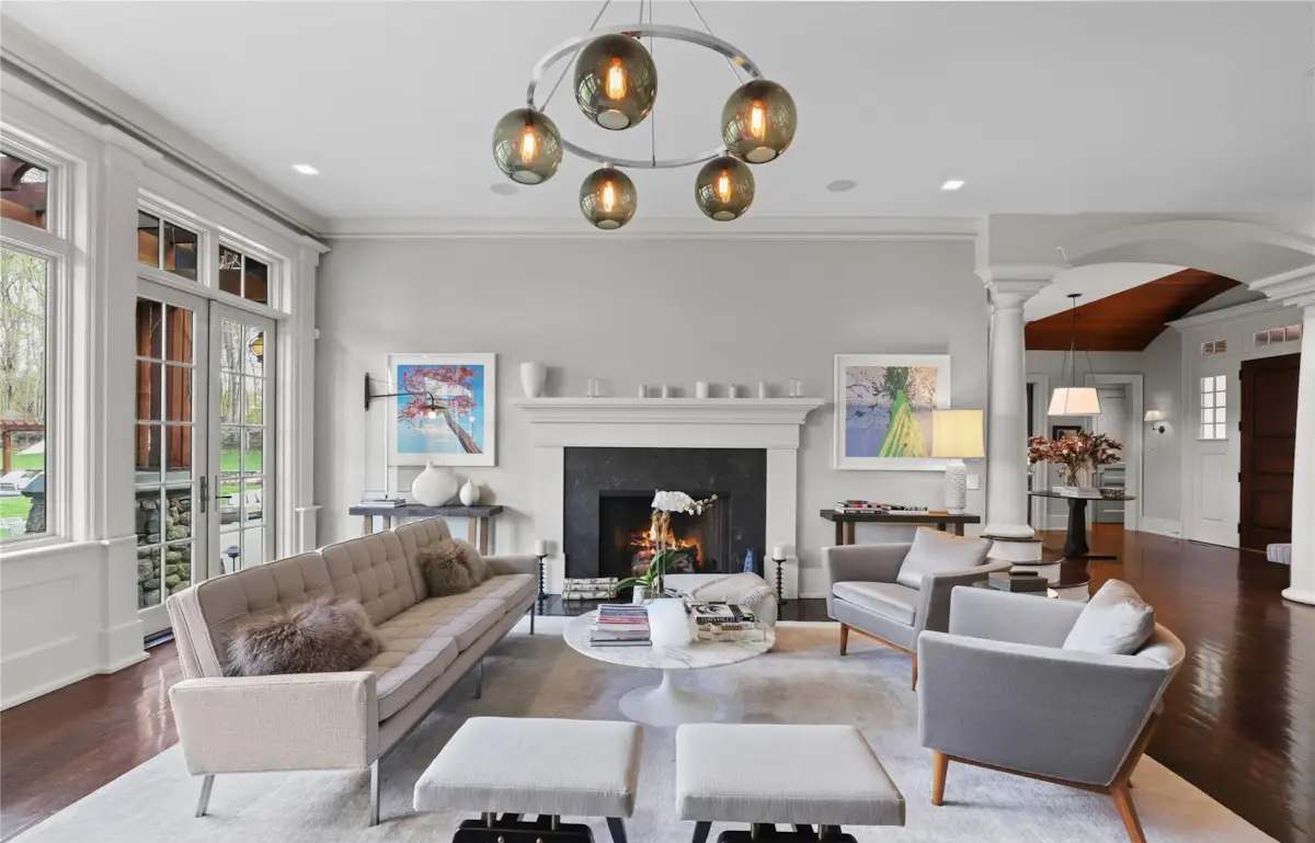 Upland Manor | Bedford | Estate with Pool, Spa, and Tennis Court photo 4
