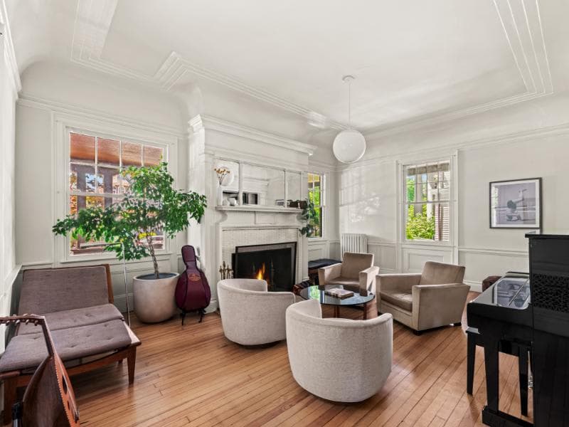 Marlborough Home | Flatbush | Grand Tudor Estate w/ Yard photo 8