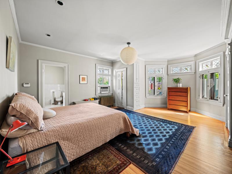 Marlborough Home | Flatbush | Grand Tudor Estate w/ Yard photo 32