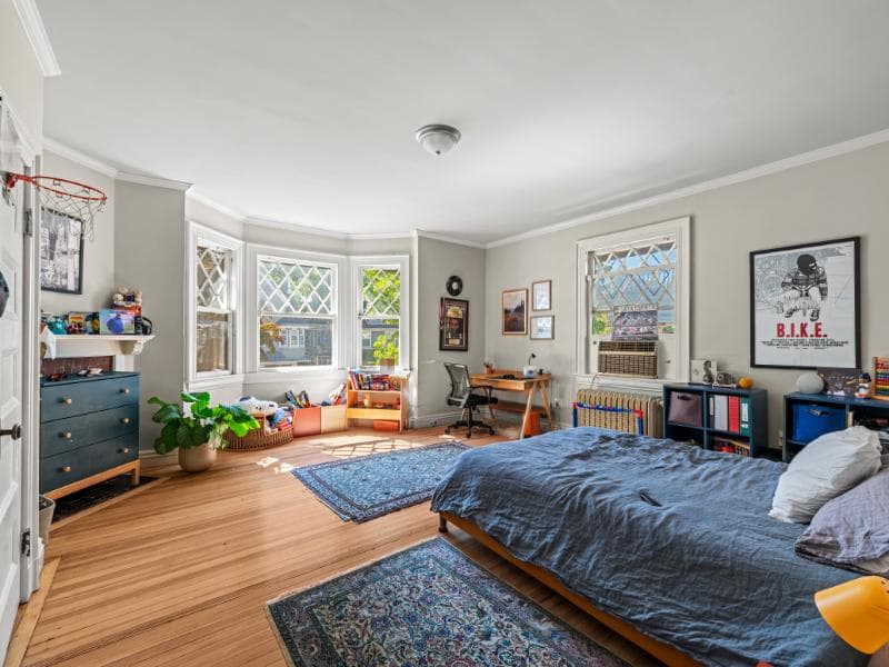 Marlborough Home | Flatbush | Grand Tudor Estate w/ Yard photo 37