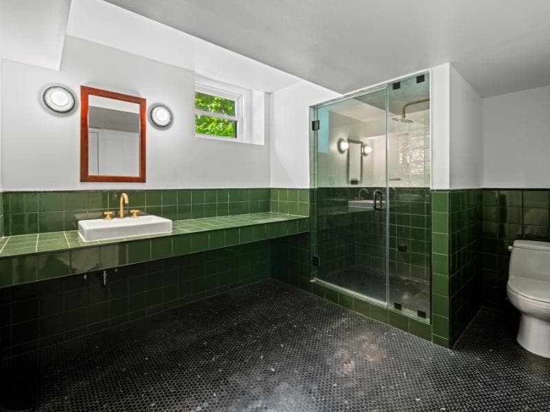 Marlborough Home | Flatbush | Grand Tudor Estate w/ Yard photo 58