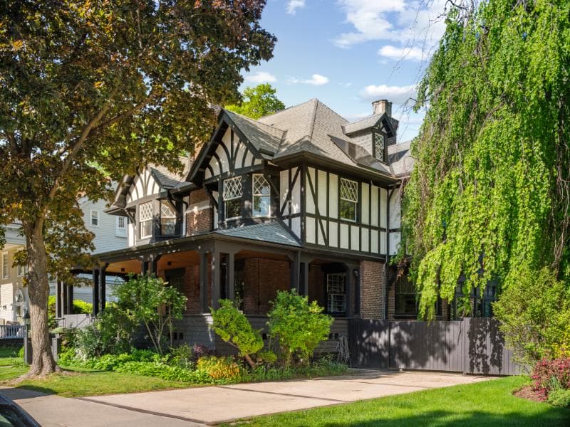 Marlborough Home | Flatbush | Grand Tudor Estate w/ Yard photo 65