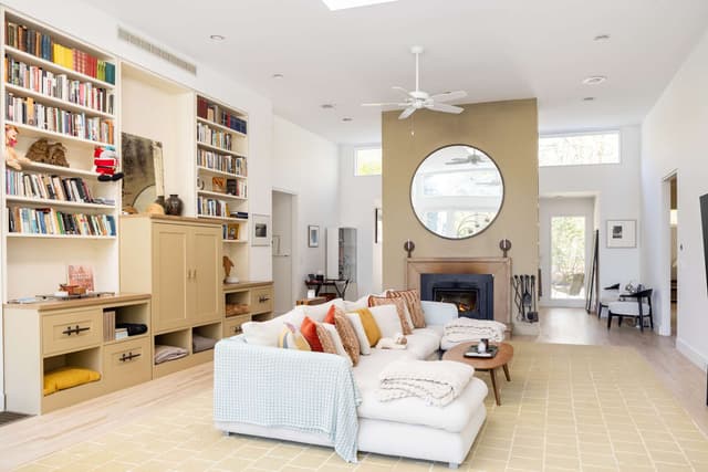 Image of Living space #2