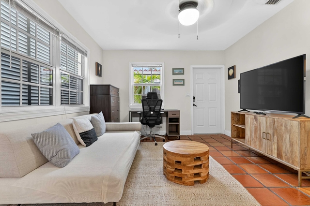 Image of Living space #2
