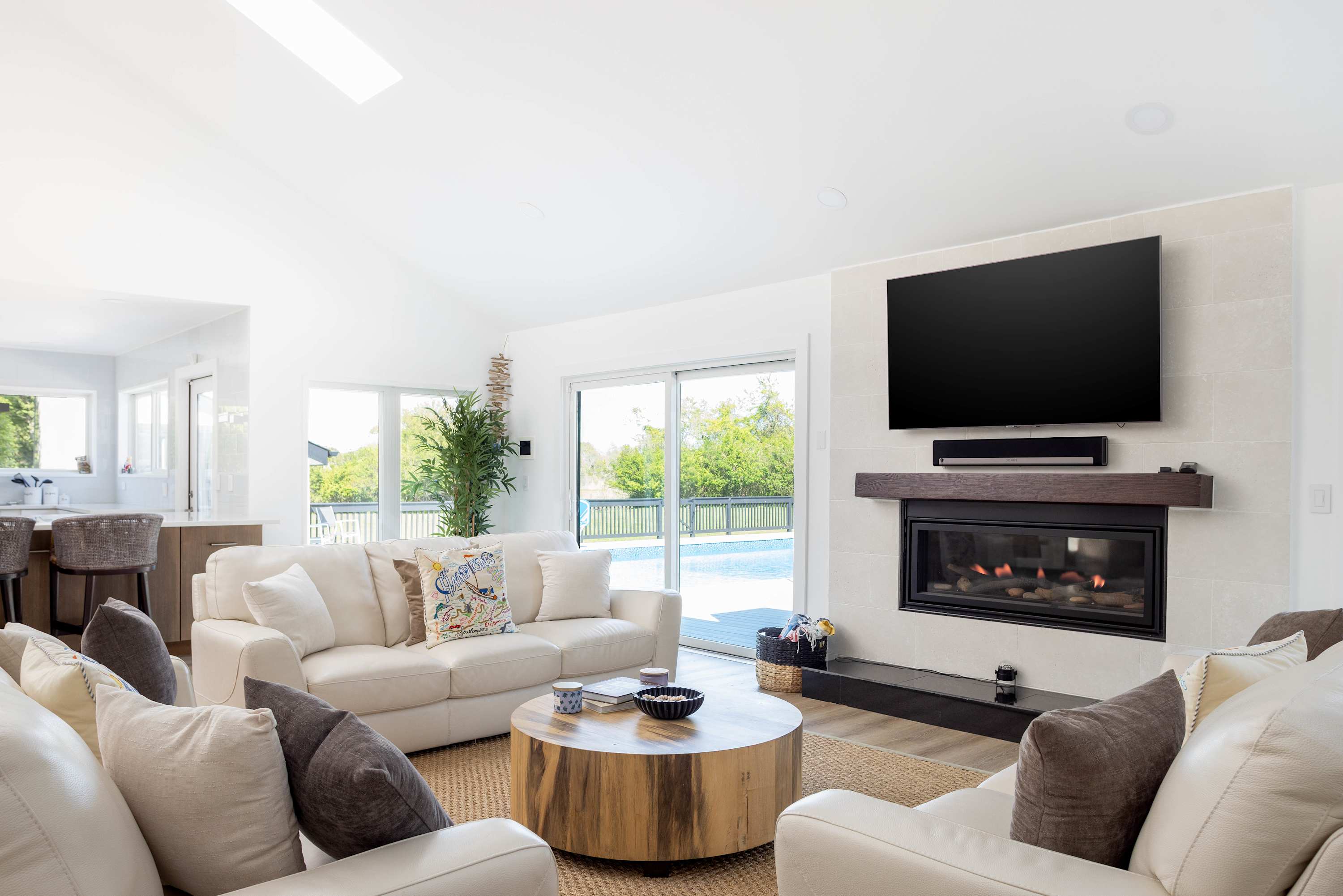 Tanners Villa | Westhampton | Serene Pool & Sauna Escape photo 2