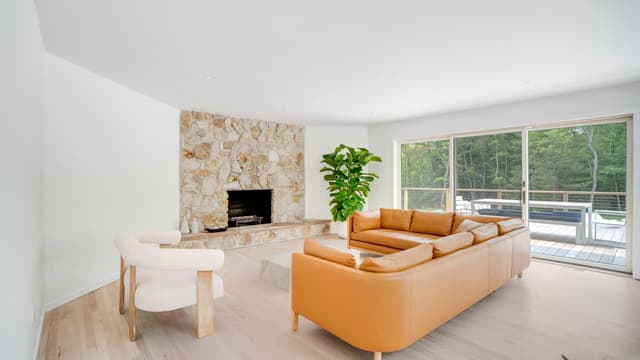 Image of Living space #1