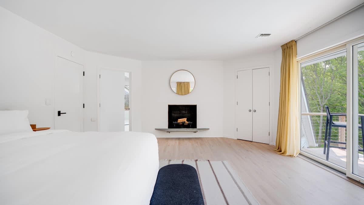 Forestlight | East Hampton | Modern Retreat with Pool & Sauna photo 16