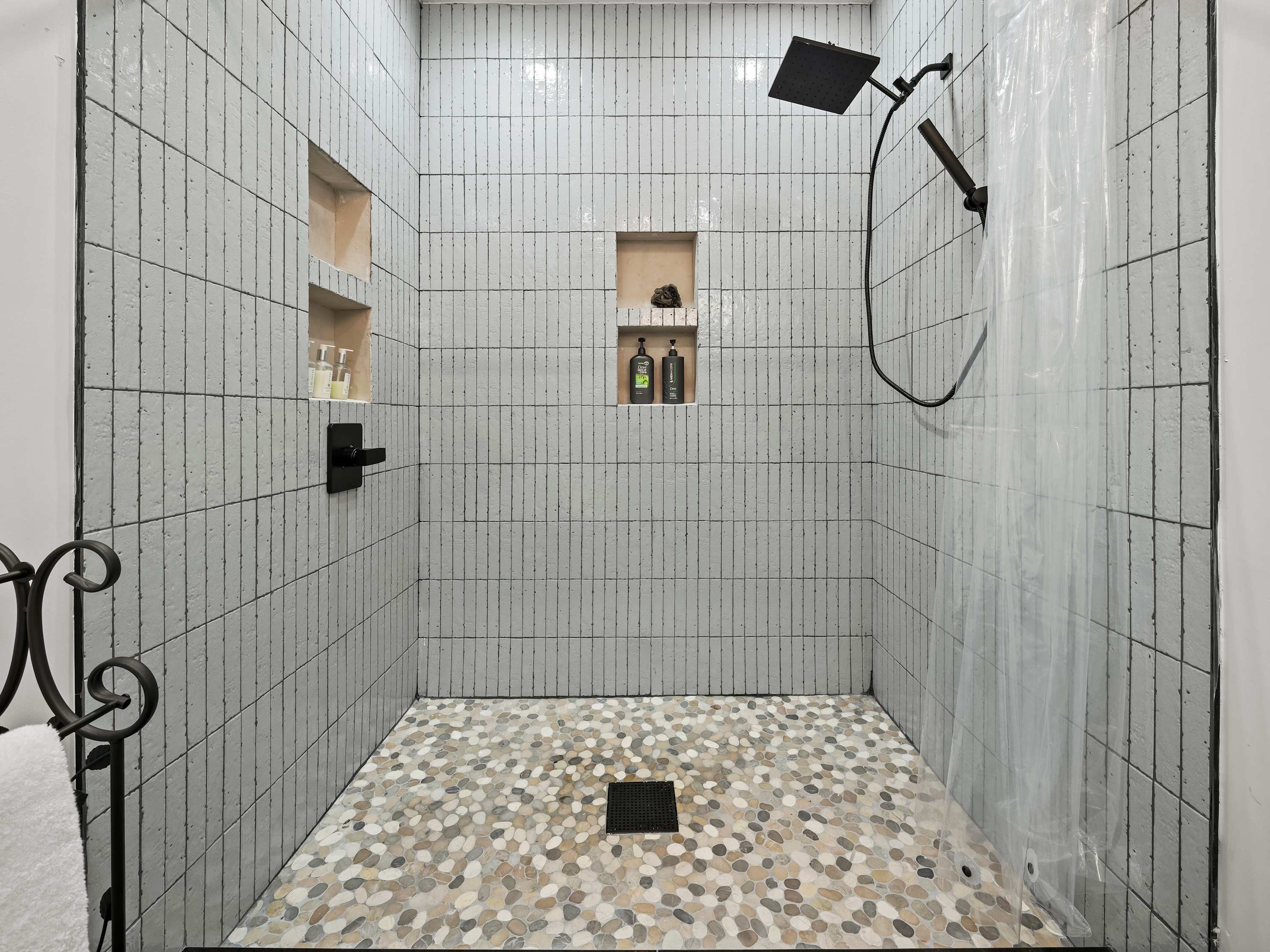 Crown Terrace I | Crown Heights | Duplex with Outdoor Spaces photo 20
