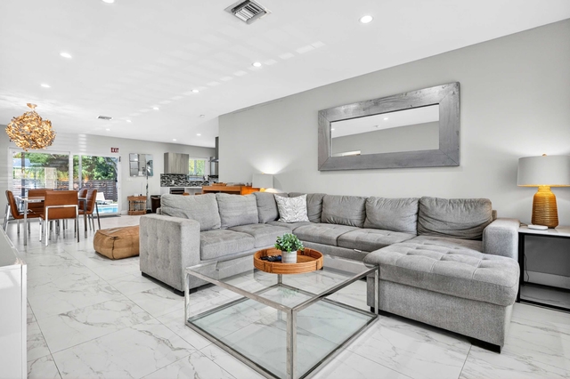 Image of Living space #2