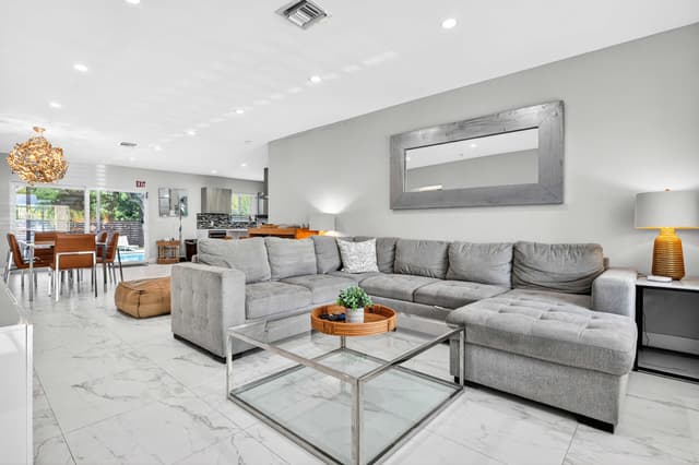 Image of Living space #2
