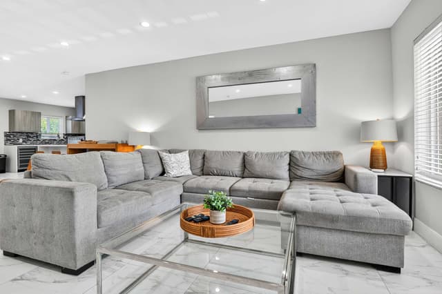 Image of Living space #6