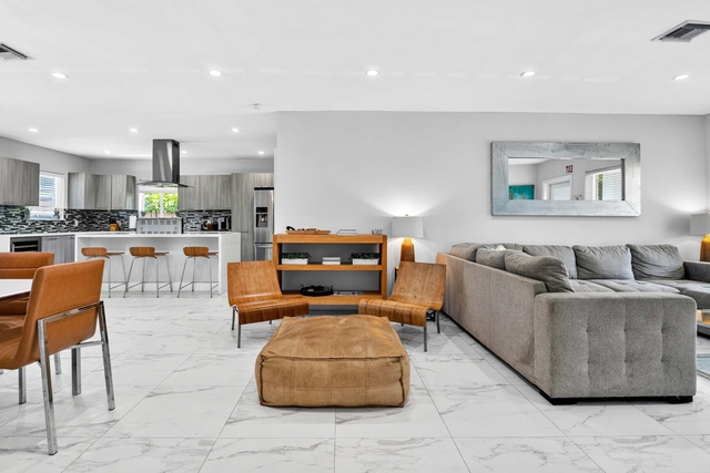 Image of Living space #9