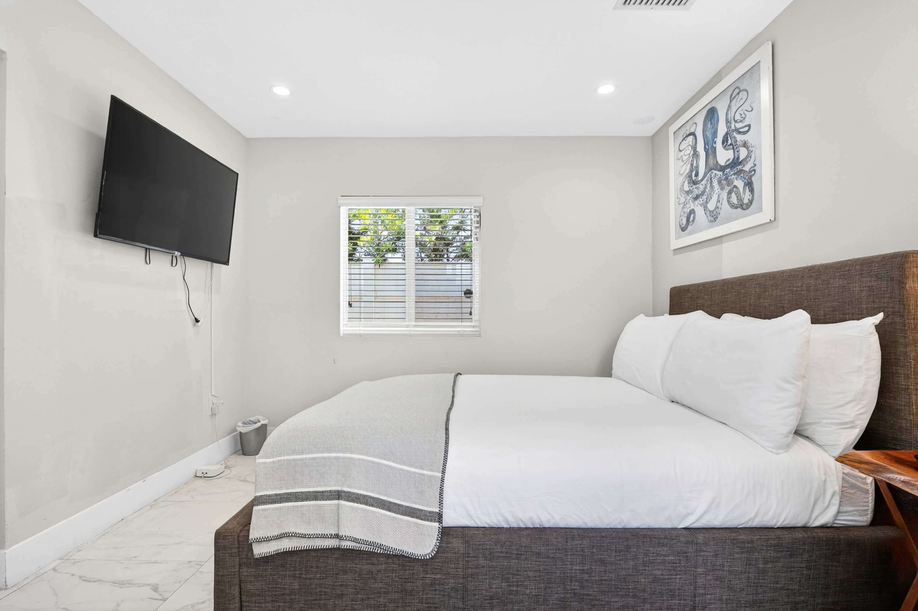 Olas Villa | Ft. Lauderdale | Home w/ BBQ Grill & Heated Pool photo 35