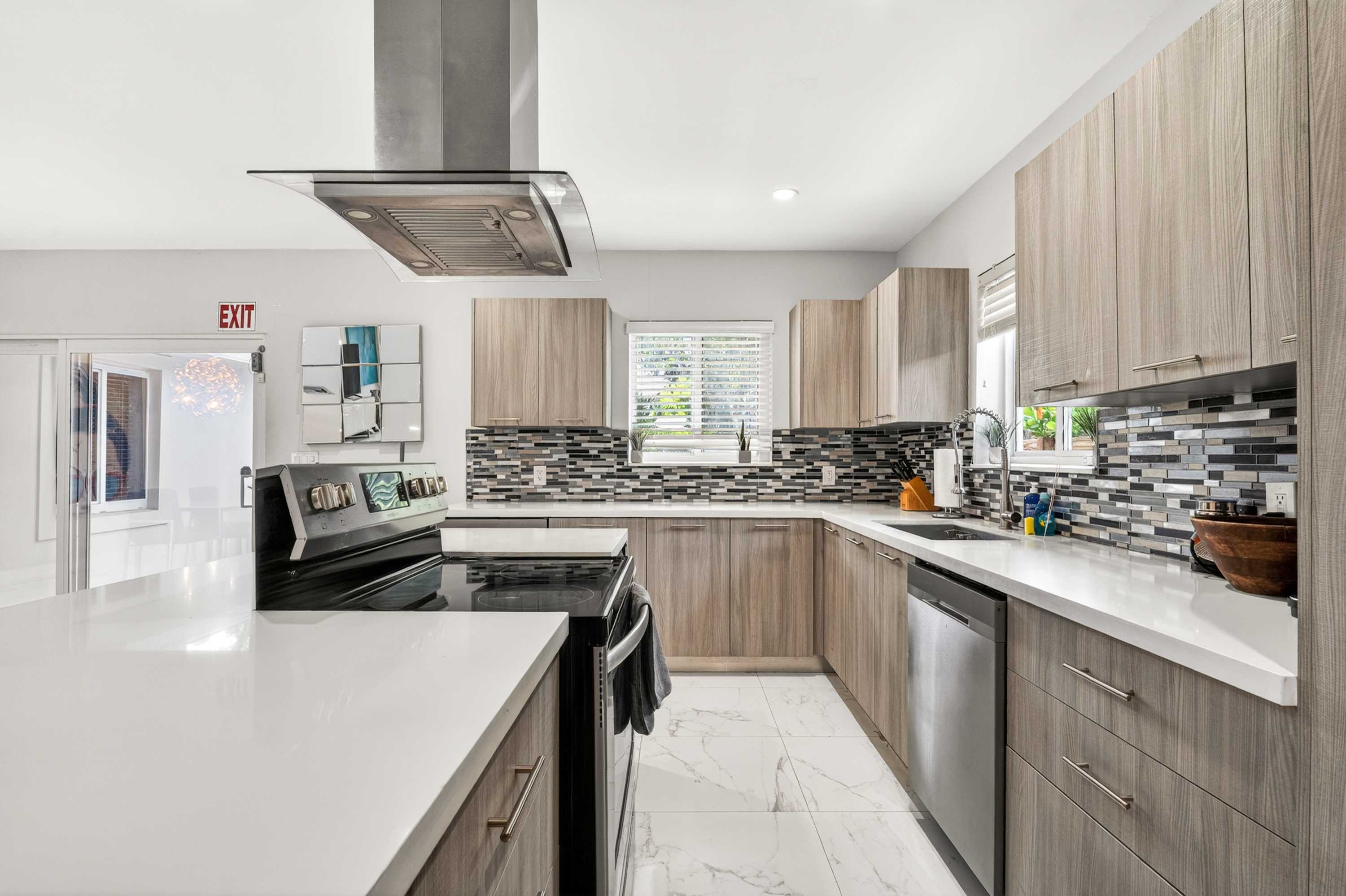 Olas Villa | Ft. Lauderdale | Home w/ BBQ Grill & Heated Pool photo 44