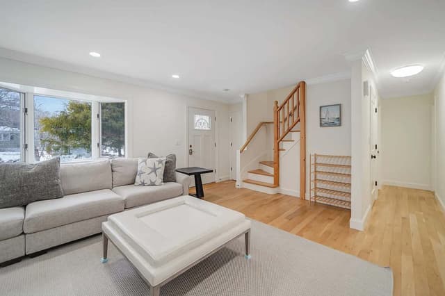 Image of Living space #3