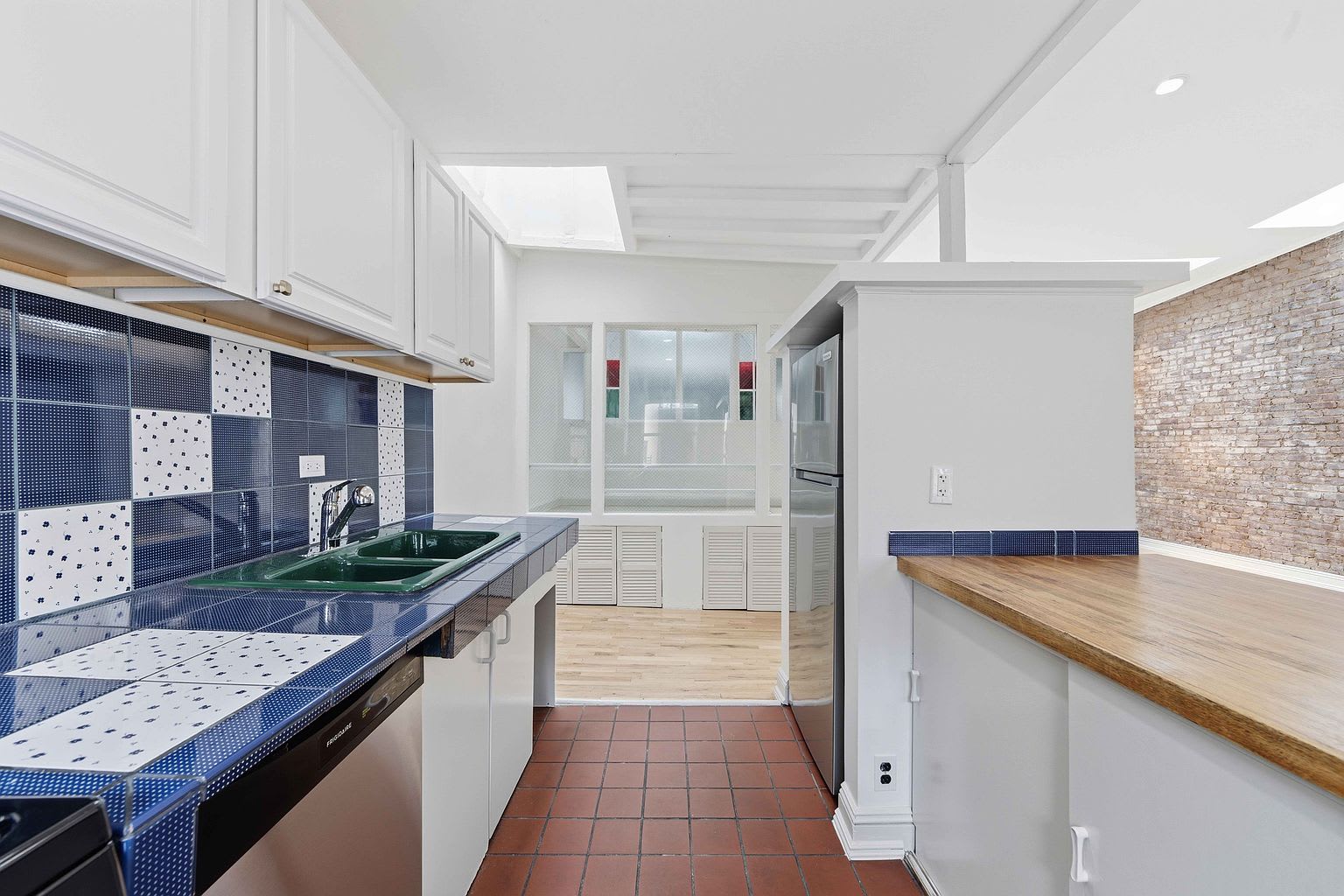 Chelsea Canvas IV | West Village | Skylit Full-Floor Loft photo 7