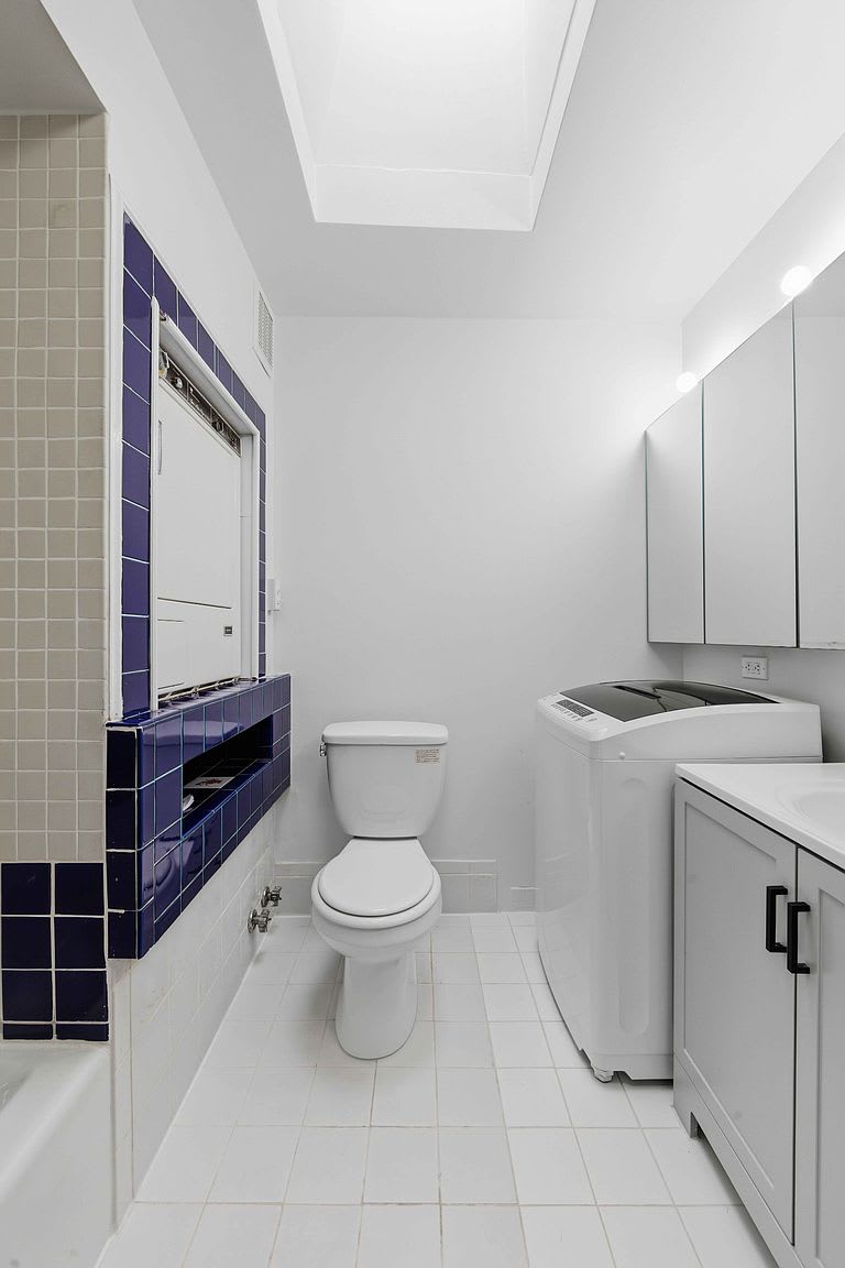 Chelsea Canvas IV | West Village | Skylit Full-Floor Loft photo 12