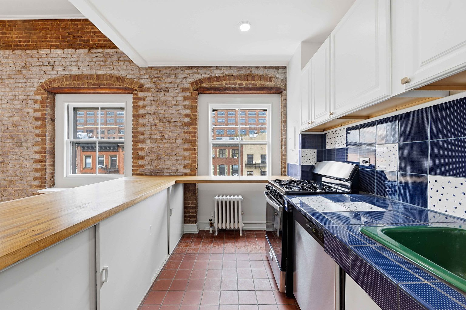 Chelsea Canvas IV | West Village | Skylit Full-Floor Loft photo 3