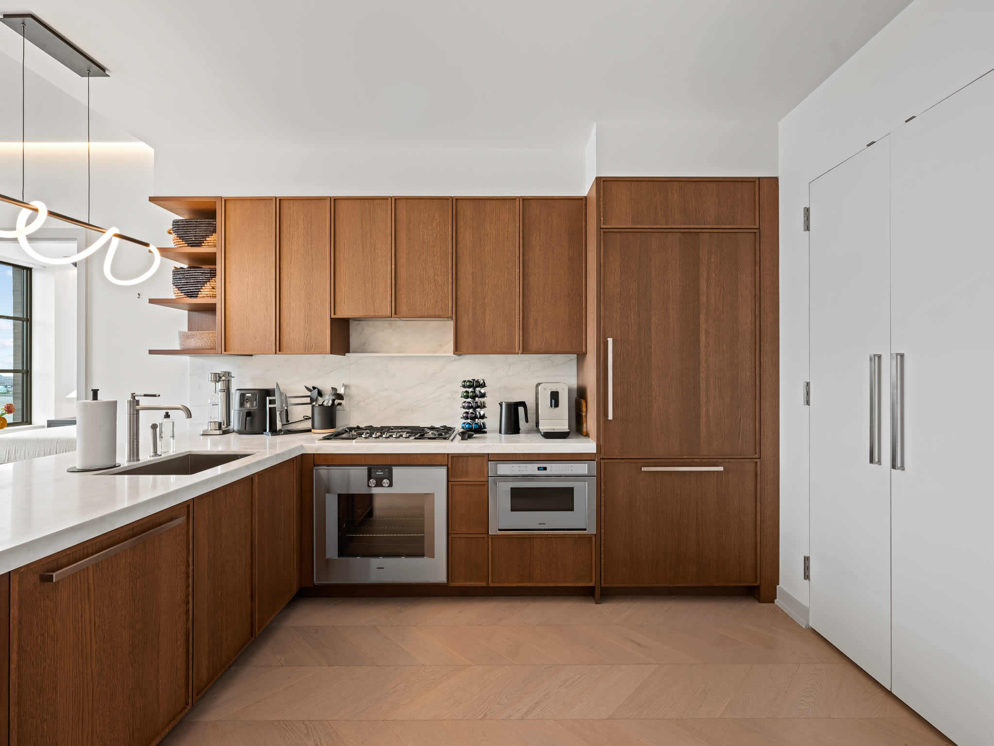 York Heights | Dumbo | Designer Apartment with Shared Pool & City Views photo 11