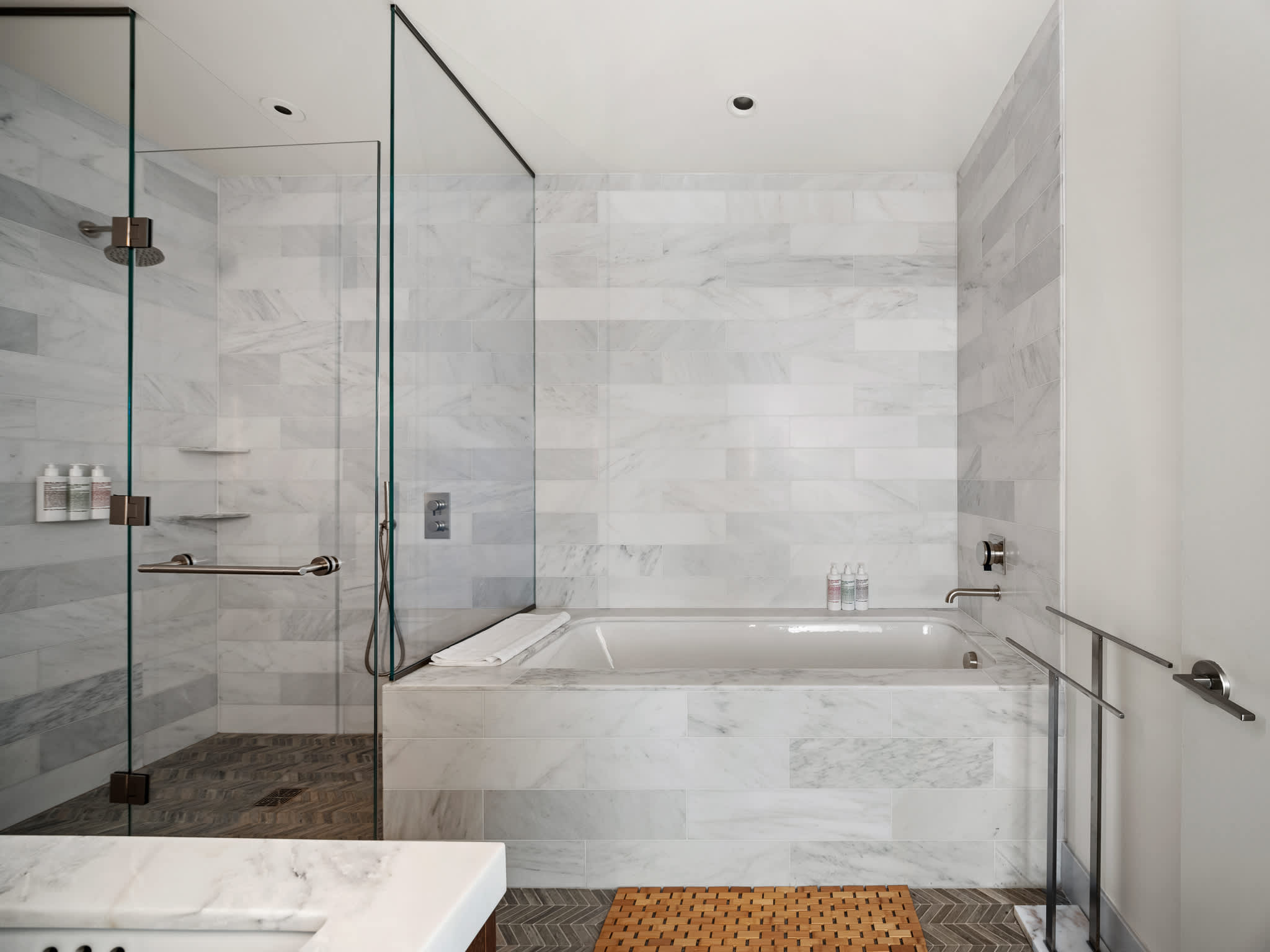 York Heights | Dumbo | Designer Apartment with Shared Pool & City Views photo 23