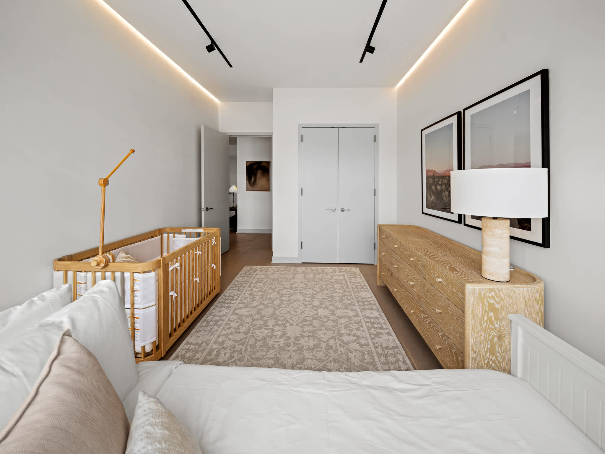 York Heights | Dumbo | Designer Apartment with Shared Pool & City Views photo 27