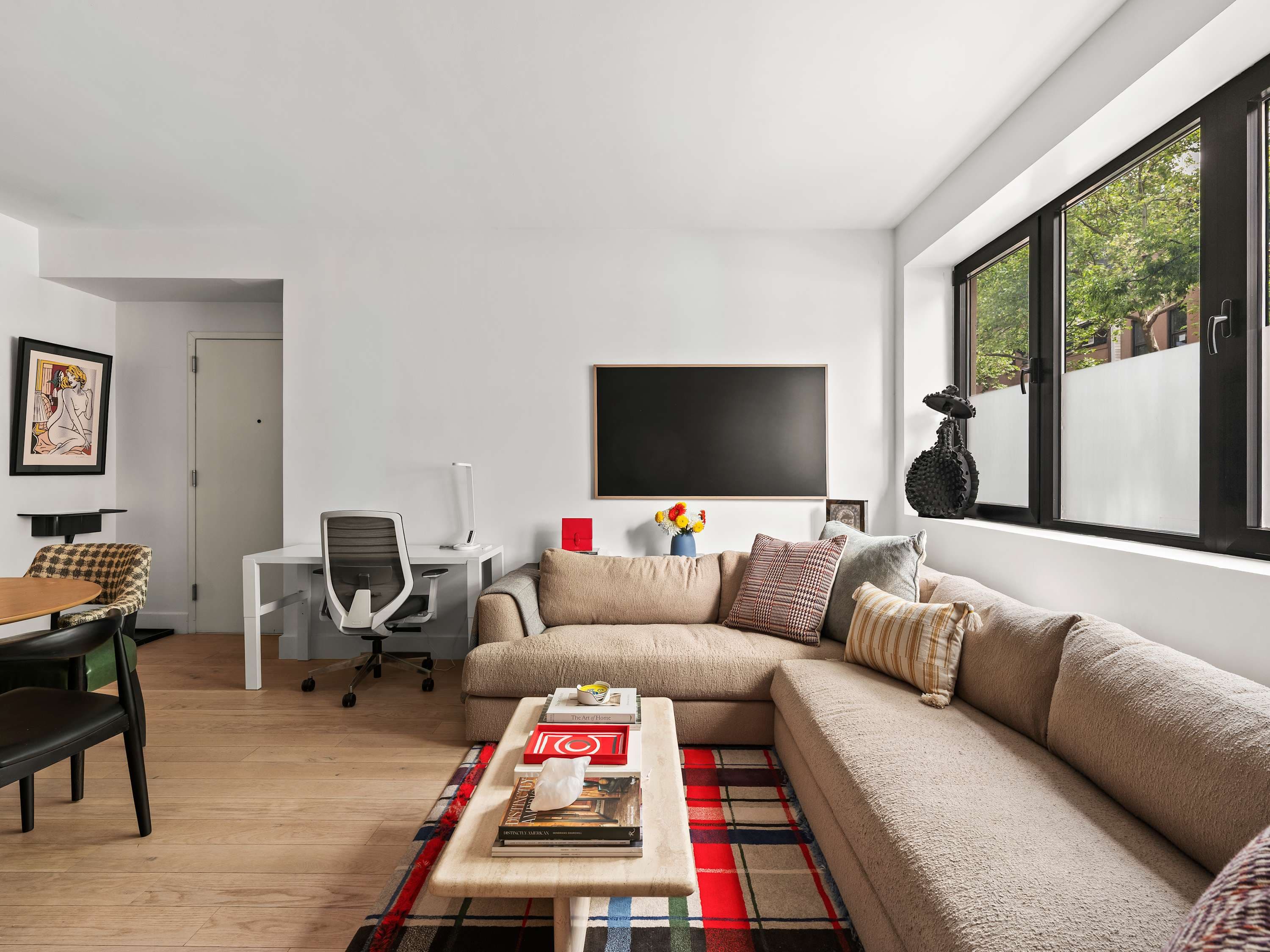 Ashford Place | Cobble Hill | Luxe Condo w/ Private Garden photo 9