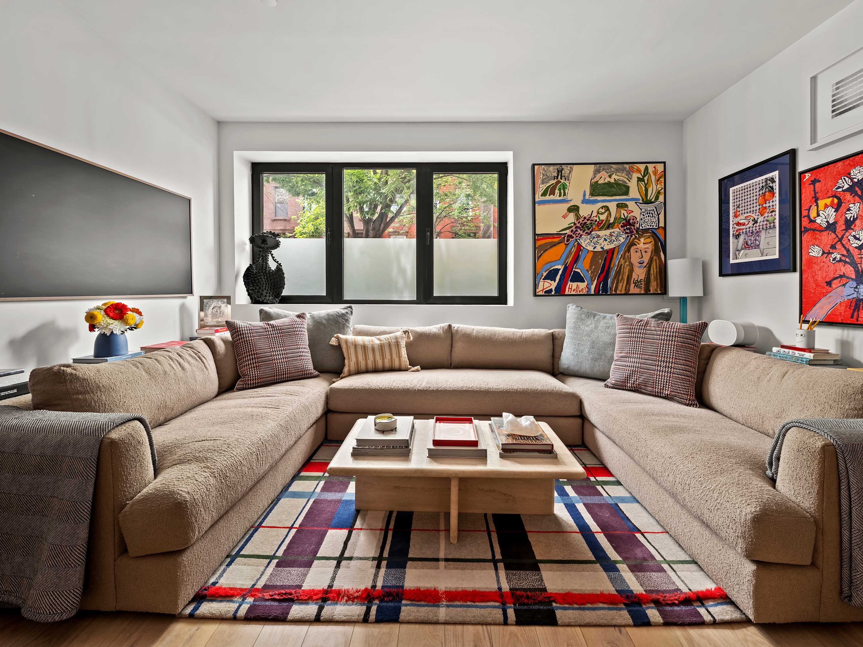 Ashford Place | Cobble Hill | Luxe Condo w/ Private Garden photo 6