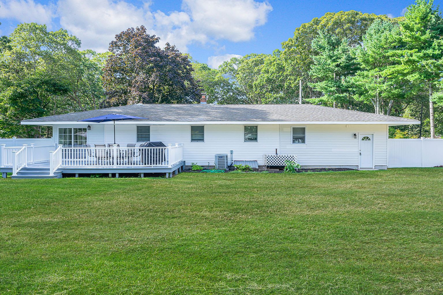 Rolling Hill Pointe | Hampton Bays | Opulent Ranch with Private Pool photo 20