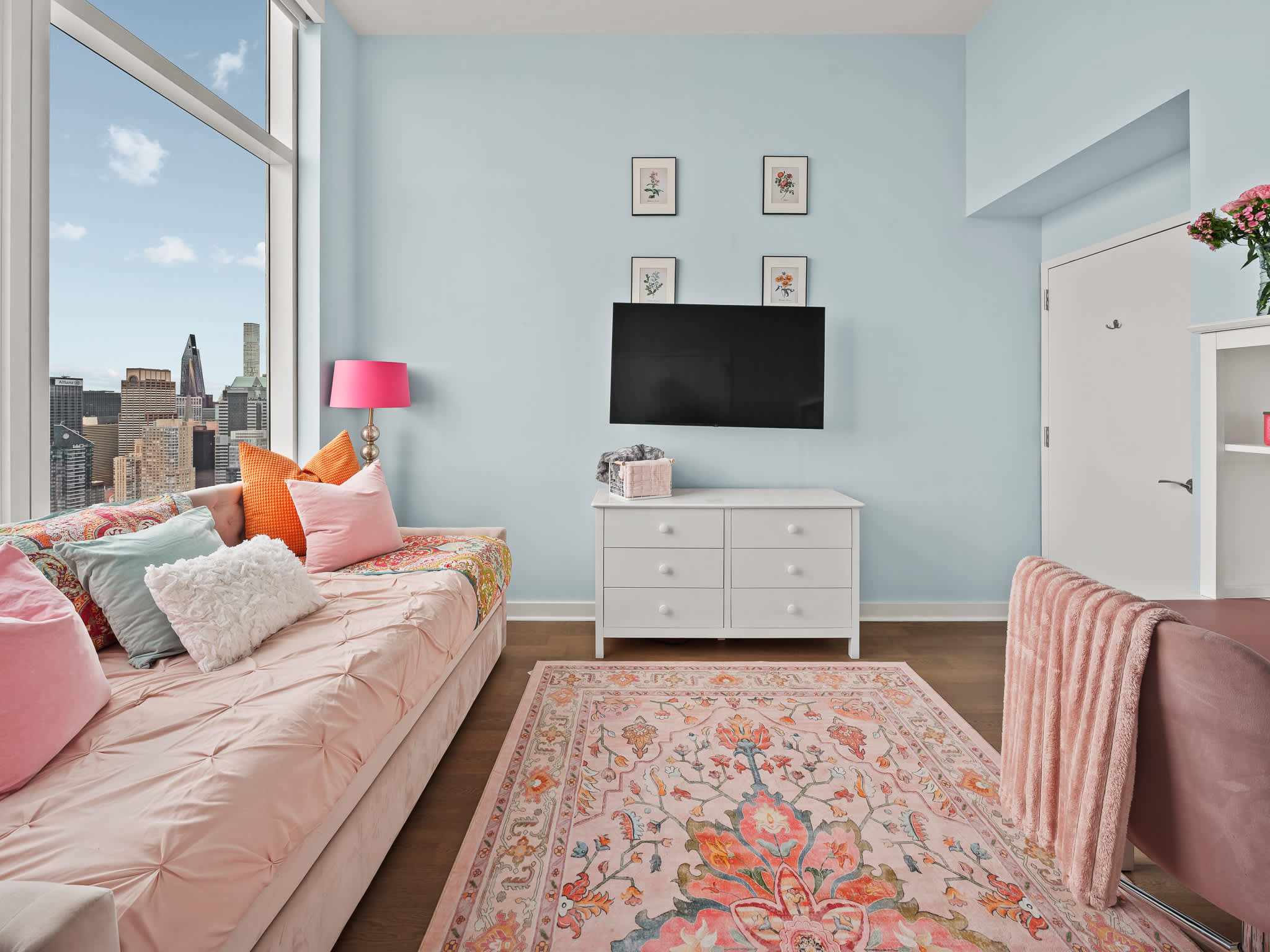 Skyline Residence | Hell's Kitchen | Luxury Apartment photo 24
