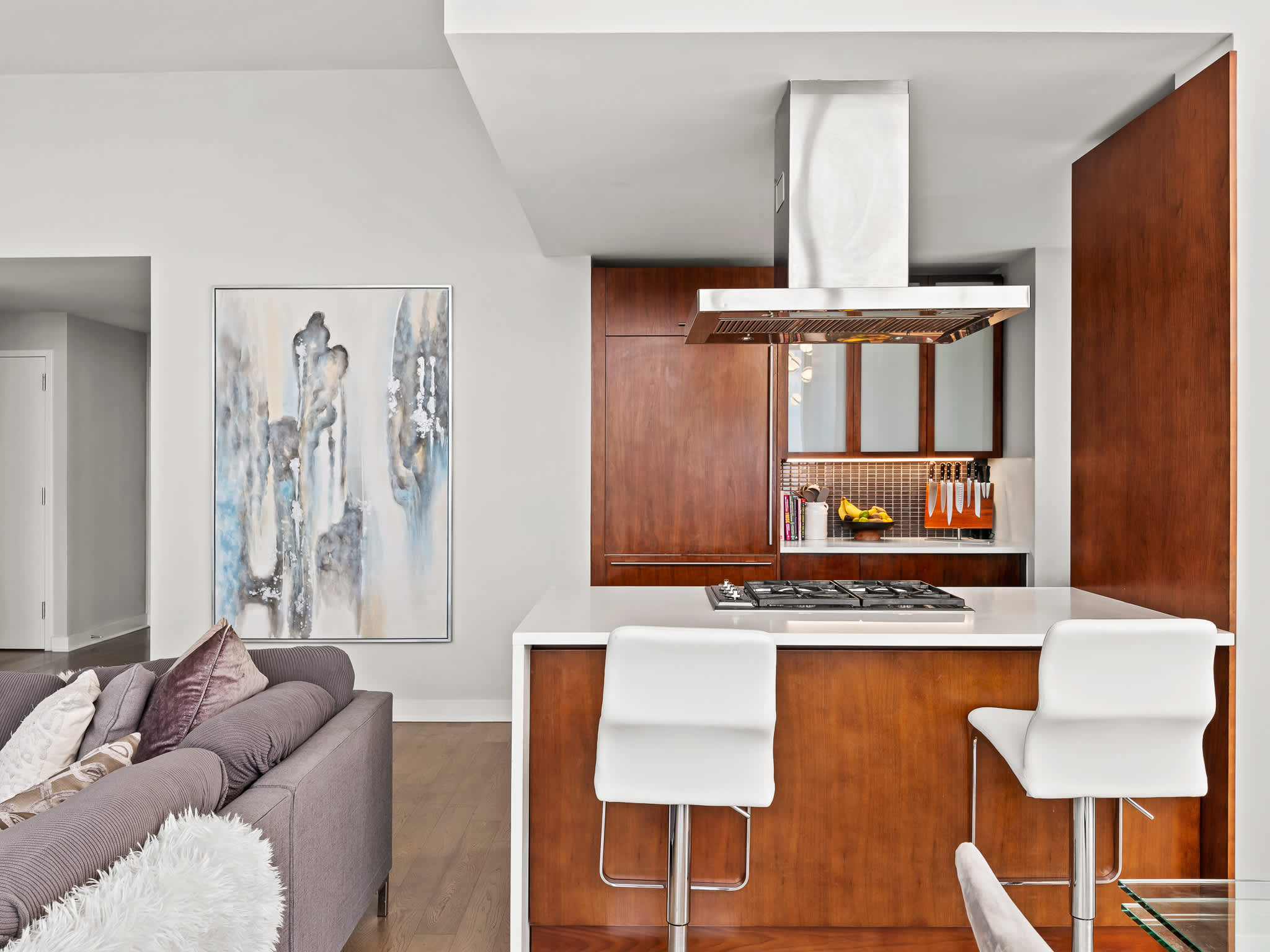 Skyline Residence | Hell's Kitchen | Luxury Apartment photo 12