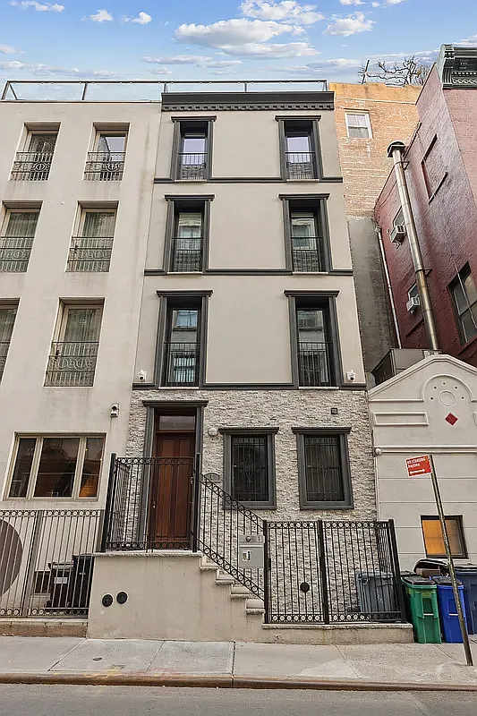 Centre House | Little Italy | Spacious Townhome with Rooftop Deck photo 3