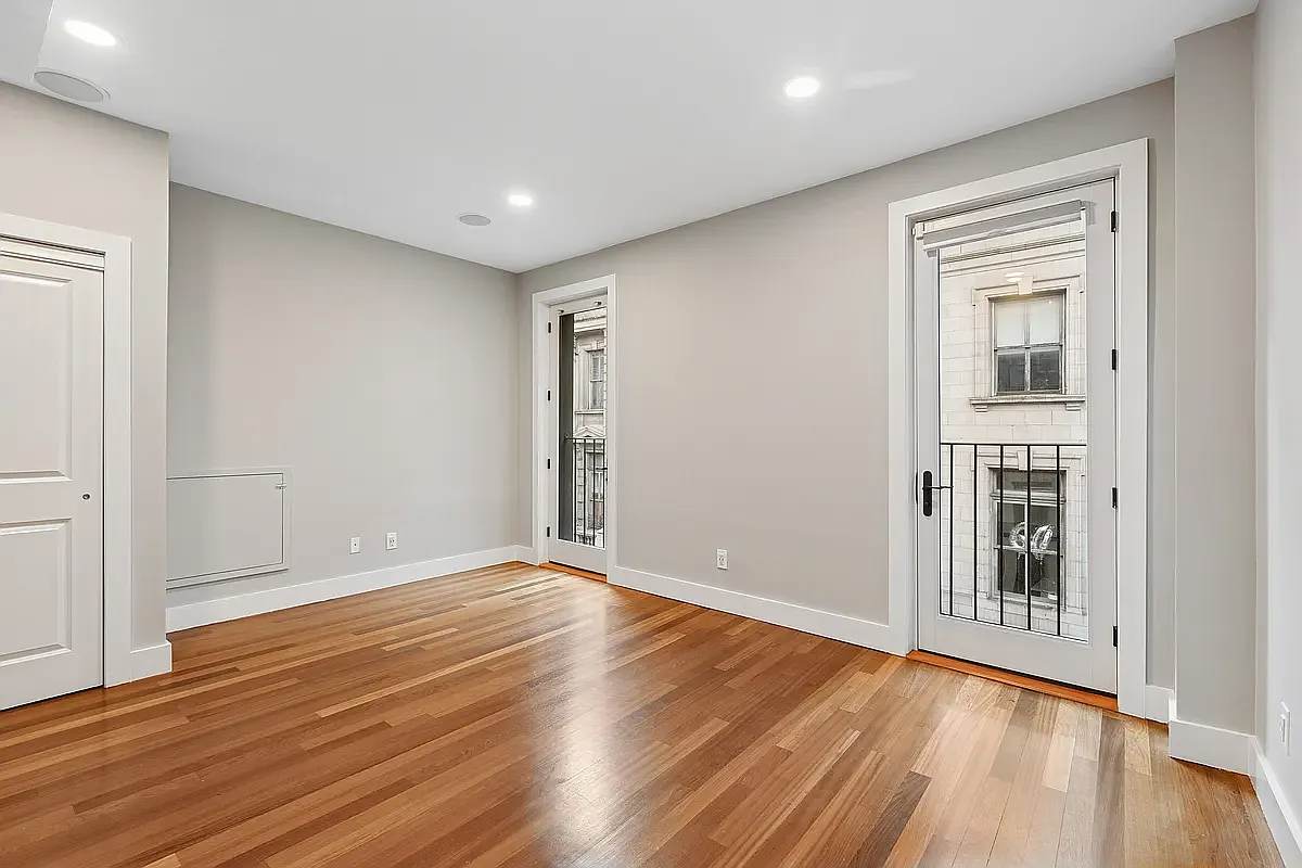 Centre House | Little Italy | Spacious Townhome with Rooftop Deck photo 6