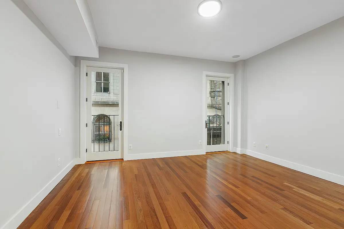 Centre House | Little Italy | Spacious Townhome with Rooftop Deck photo 8