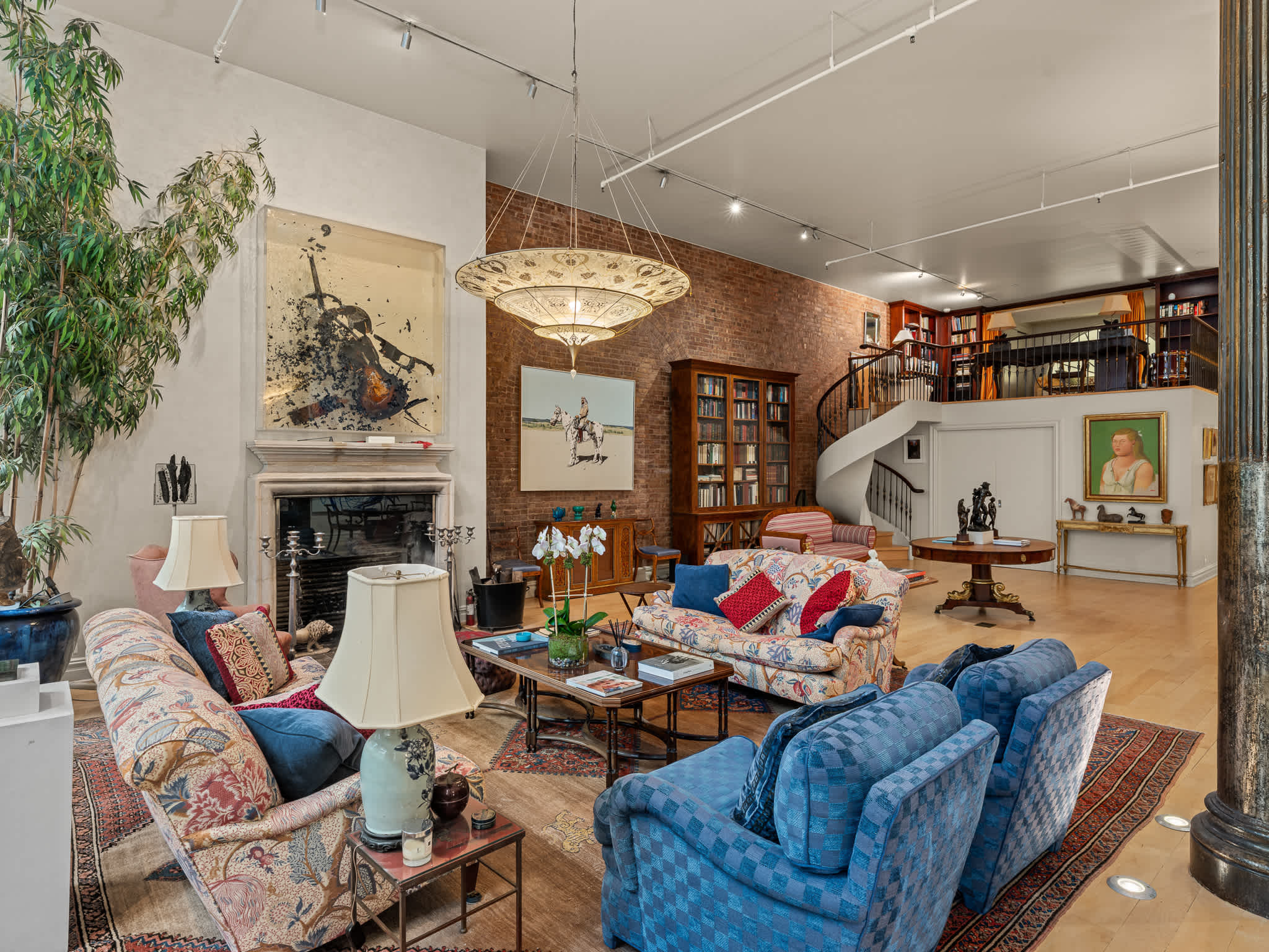 Crosby Place | Soho | Chic Apartment photo 5