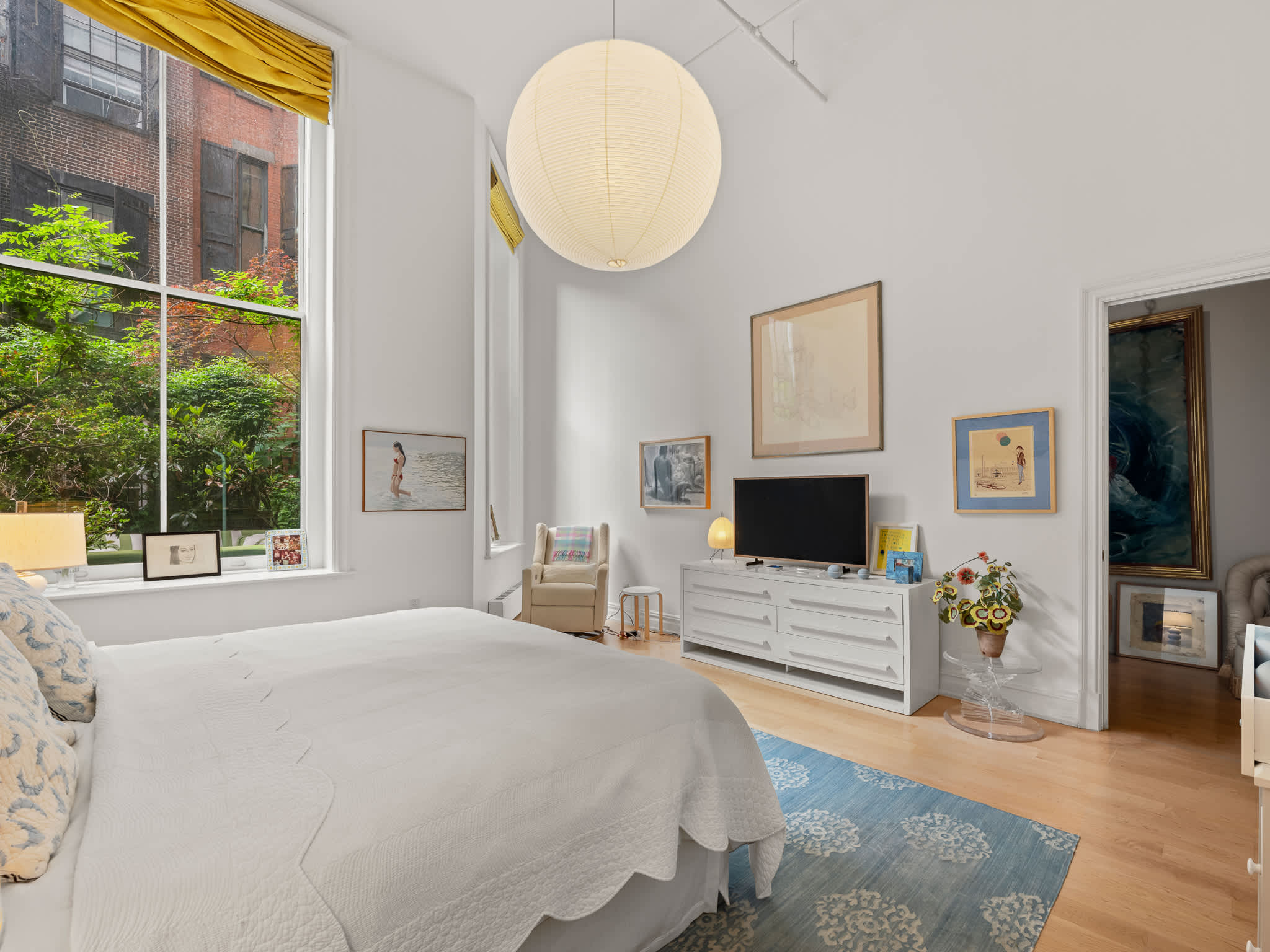 Crosby Place | Soho | Chic Apartment photo 12