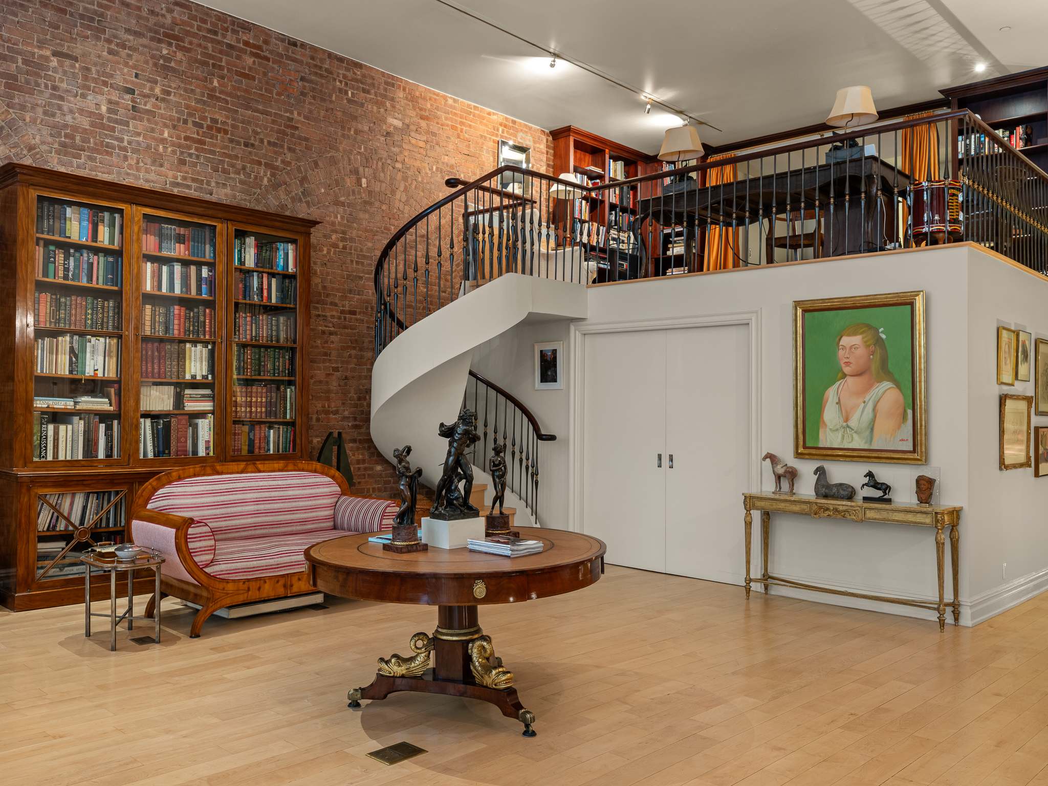 Crosby Place | Soho | Chic Apartment photo 15