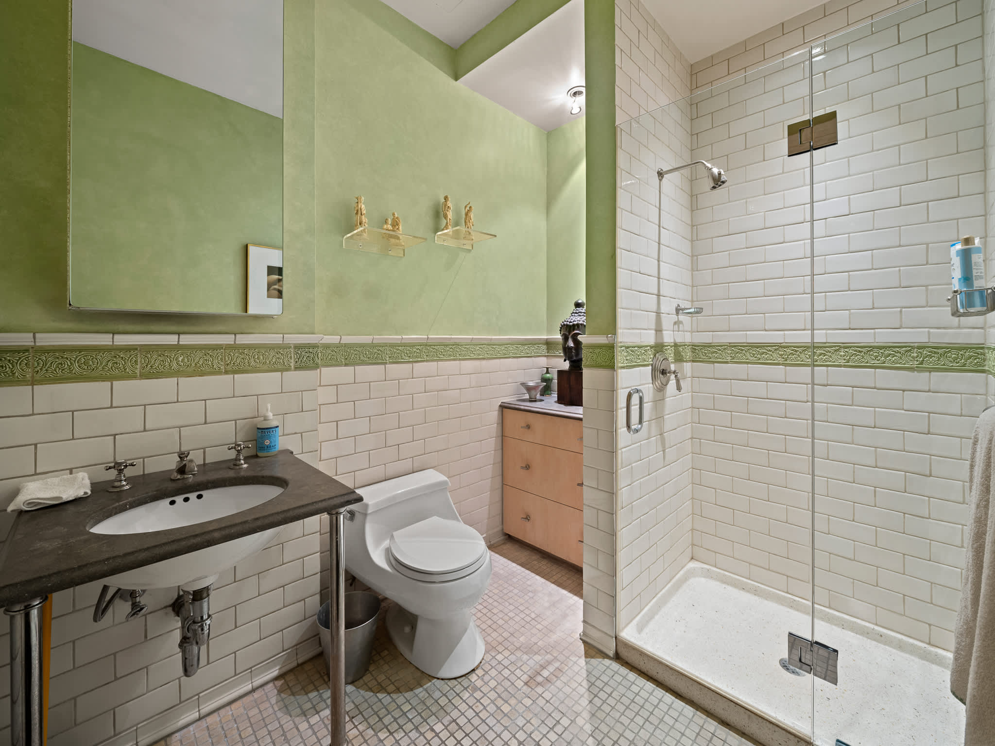 Crosby Place | Soho | Chic Apartment photo 24