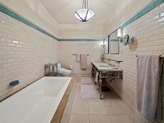 Image of Living space #11