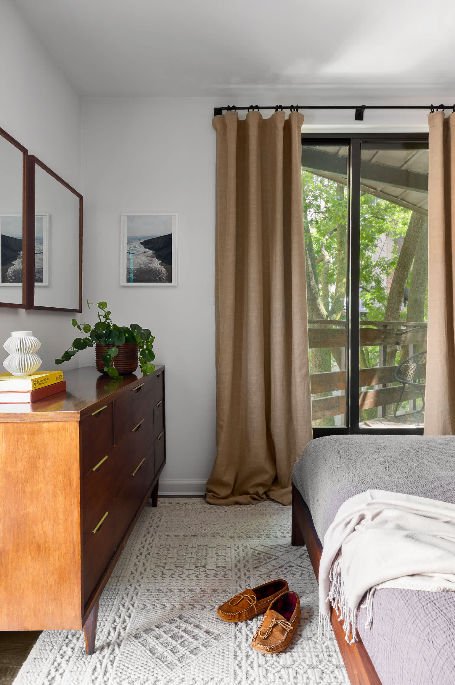 Atrium Heights | Chelsea | Modern Duplex photo 11