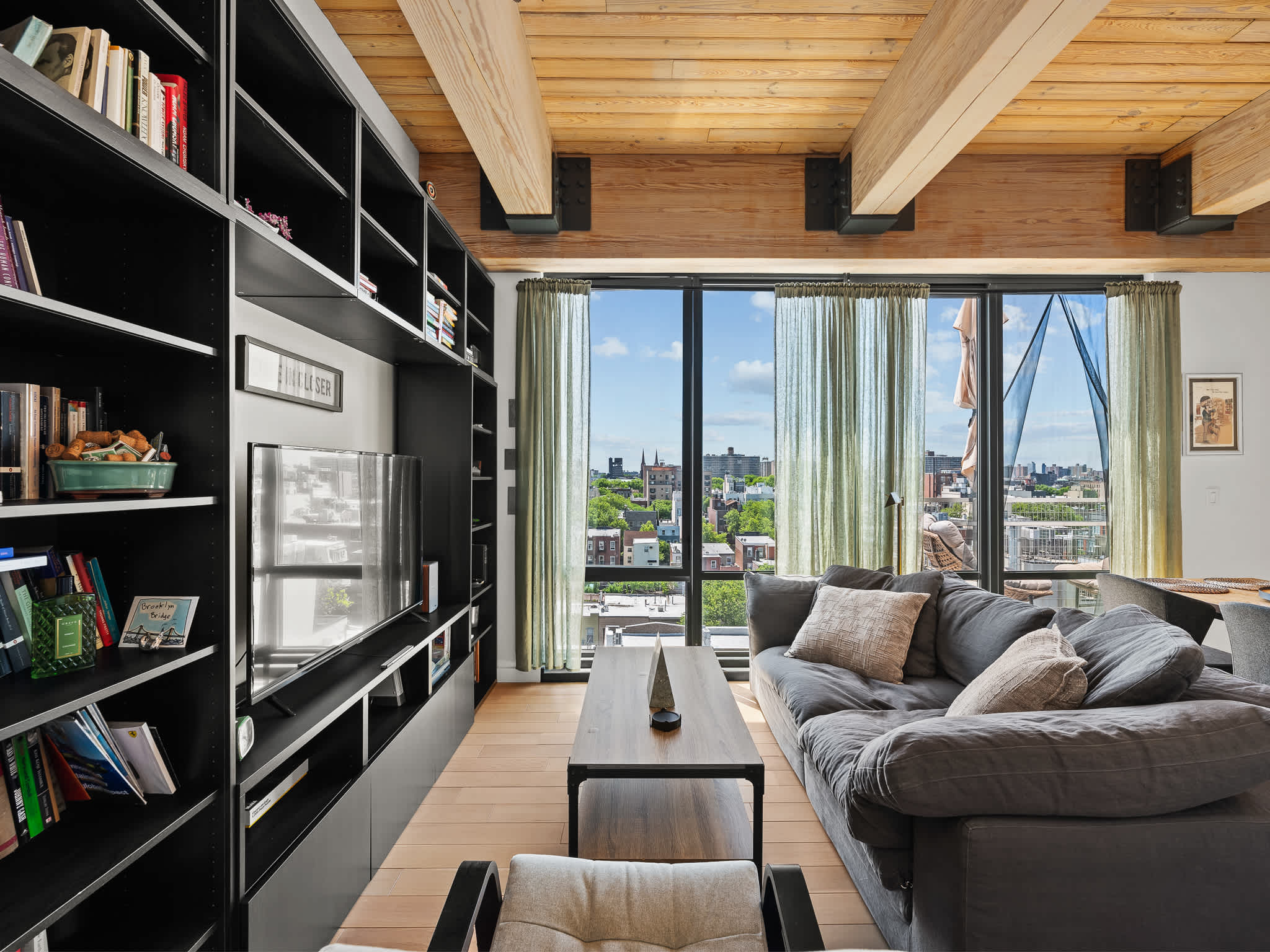 Metropolitan Place | Williamsburg | Penthouse w/ Private Balcony & Gym main photo