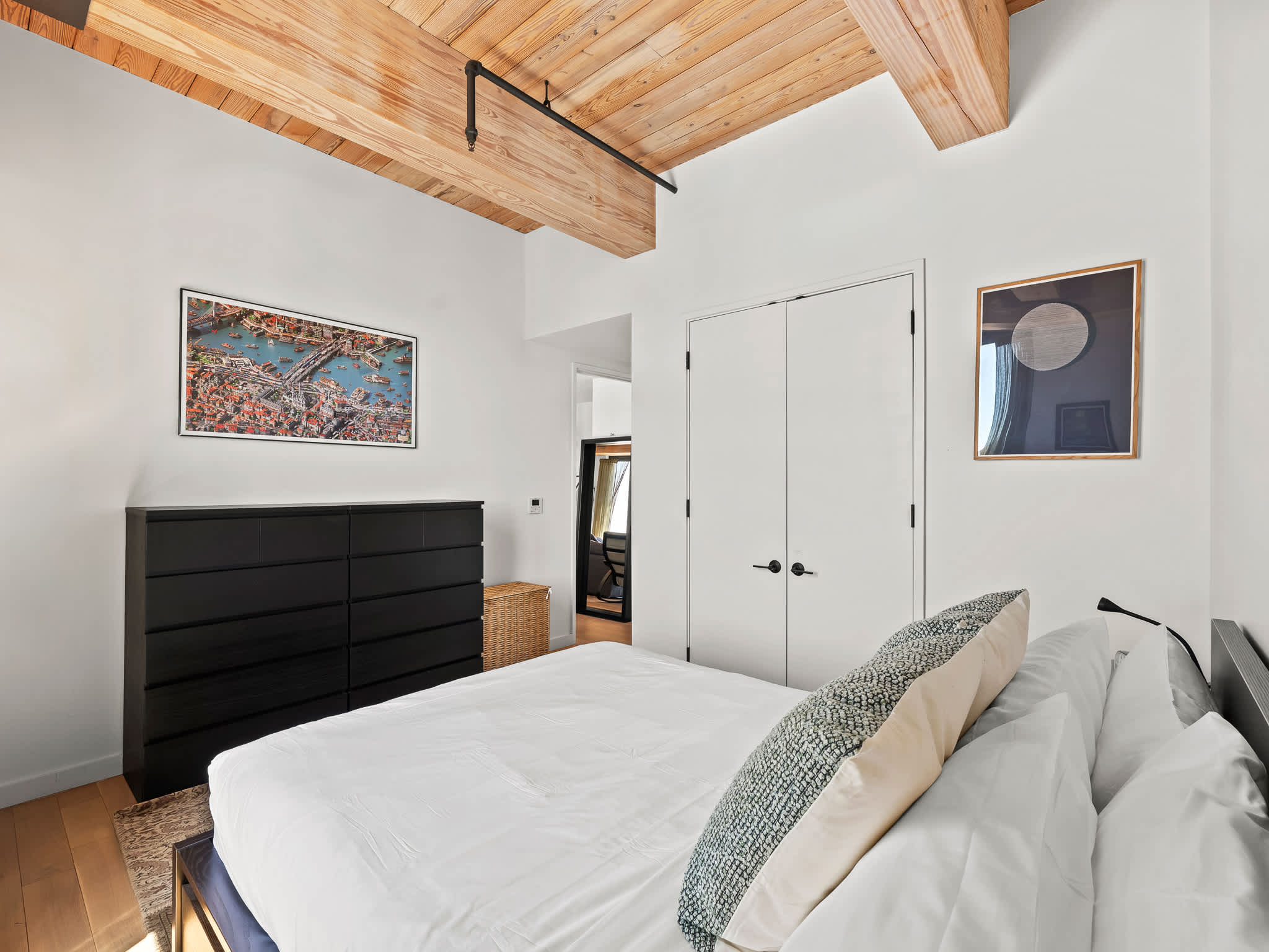 Metropolitan Place | Williamsburg | Penthouse w/ Private Balcony & Gym photo 13