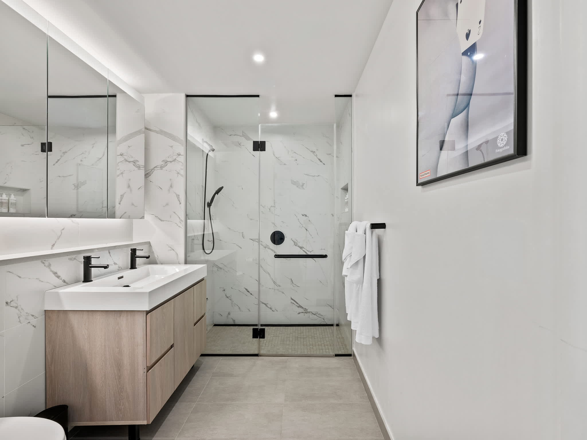 Metropolitan Place | Williamsburg | Penthouse w/ Private Balcony & Gym photo 15