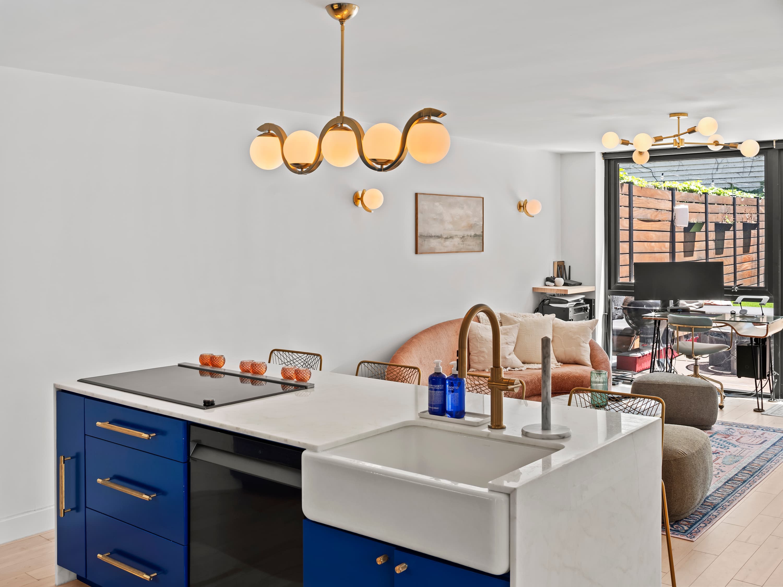 Williams Grove | Williamsburg | Designer Apartment with Backyard photo 12