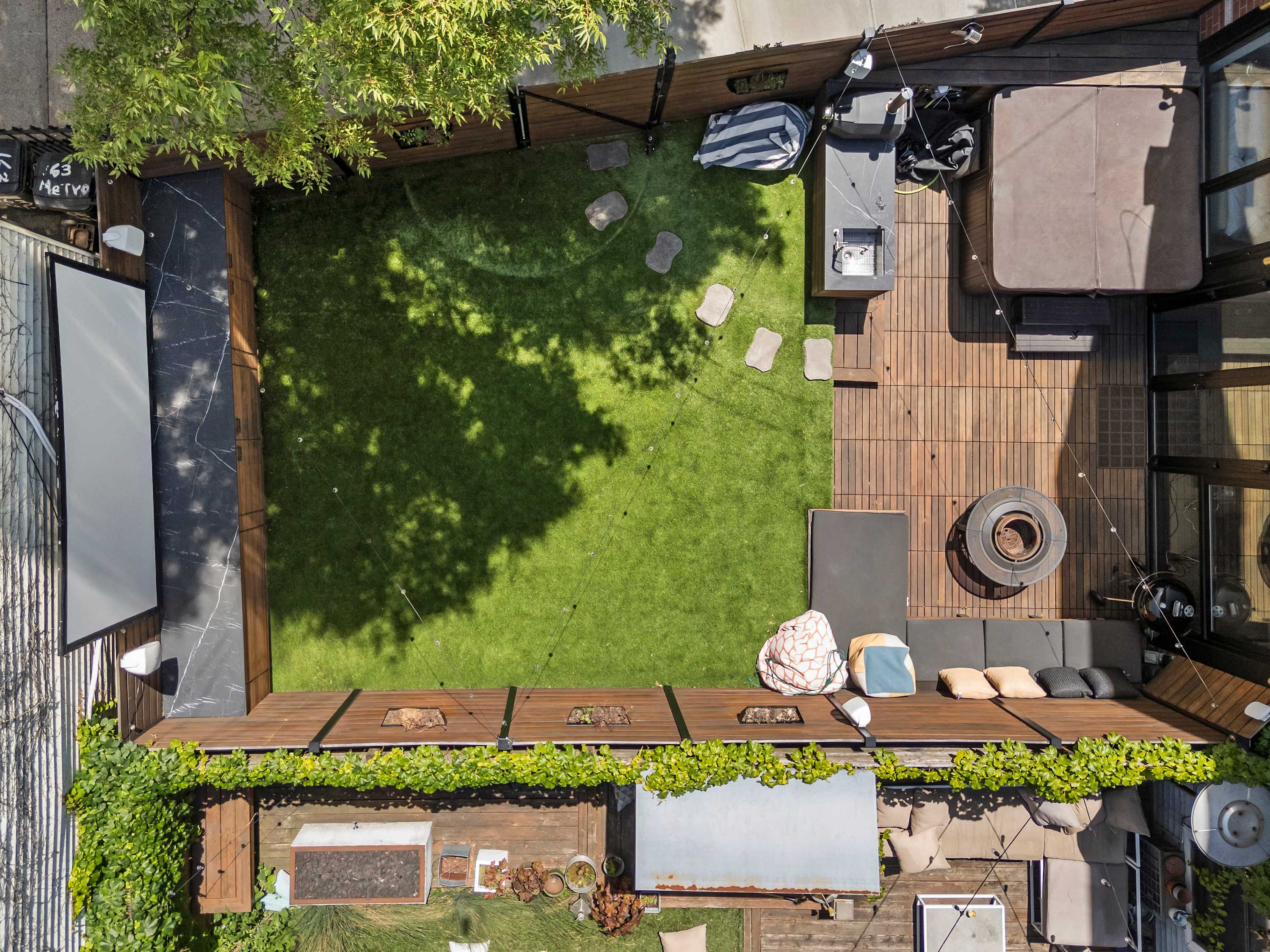 Williams Grove | Williamsburg | Designer Apartment with Backyard photo 26