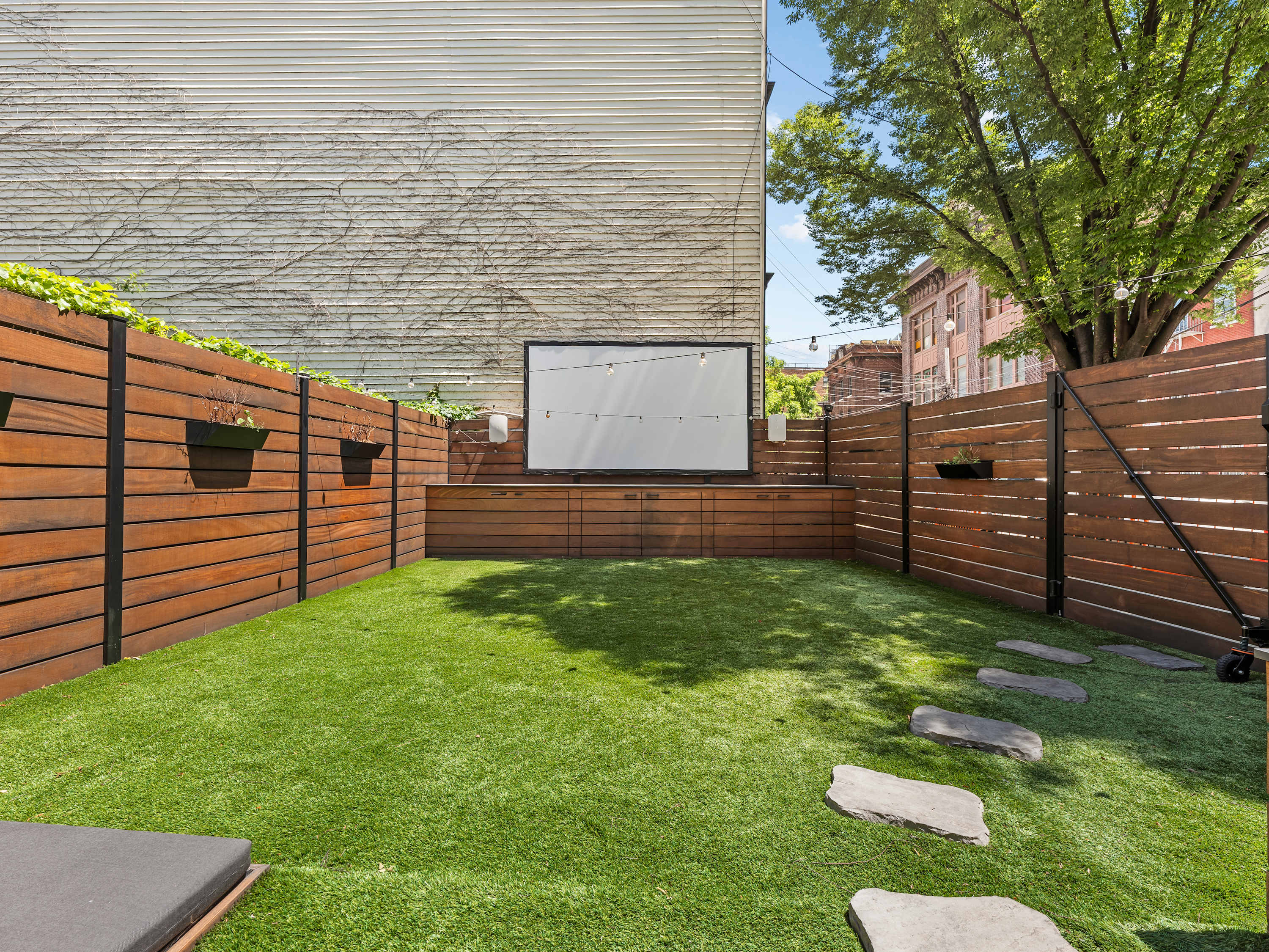 Williams Grove | Williamsburg | Designer Apartment with Backyard photo 25