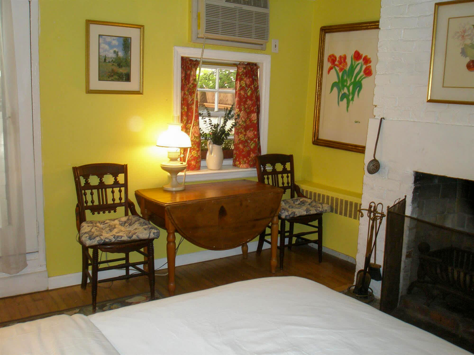 The Garden Suite | West Village | Garden-View Studio Retreat photo 6