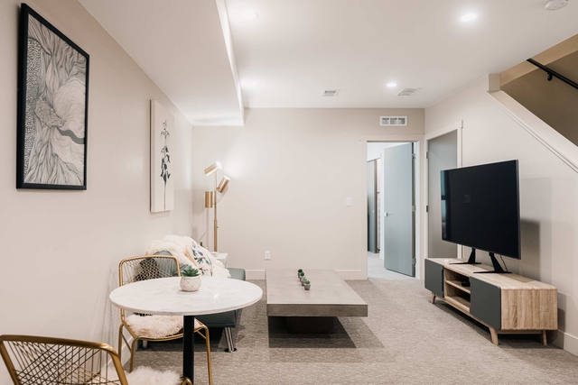 Image of Living space #3