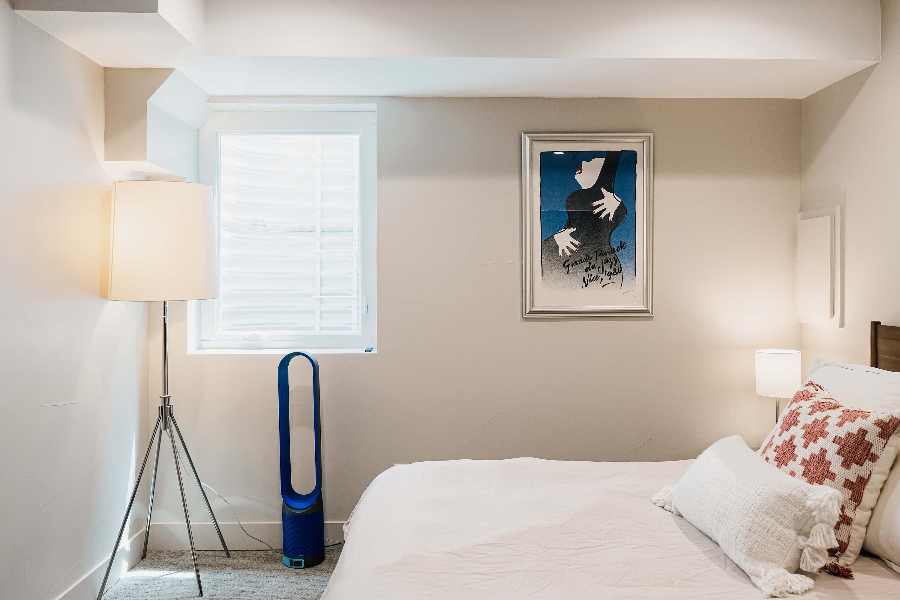 Zenobia Place | Sloan's Lake | Cozy Furnished Apartment photo 11