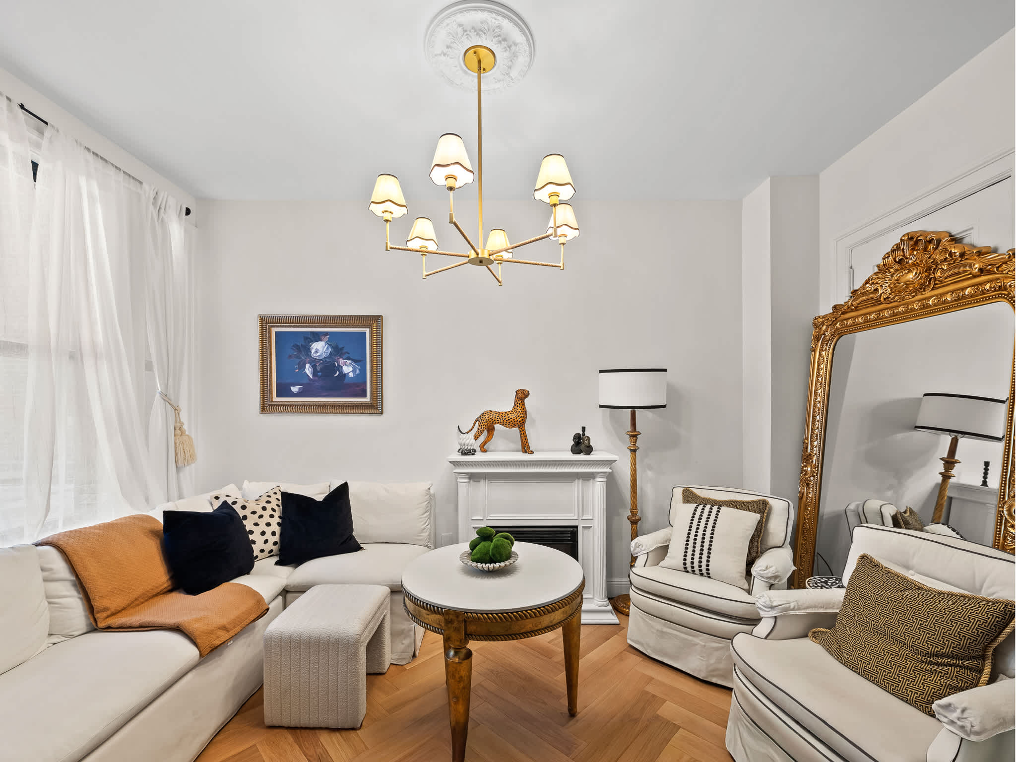 Rowen Place | Upper West Side | Sophisticated City Sanctuary photo 4
