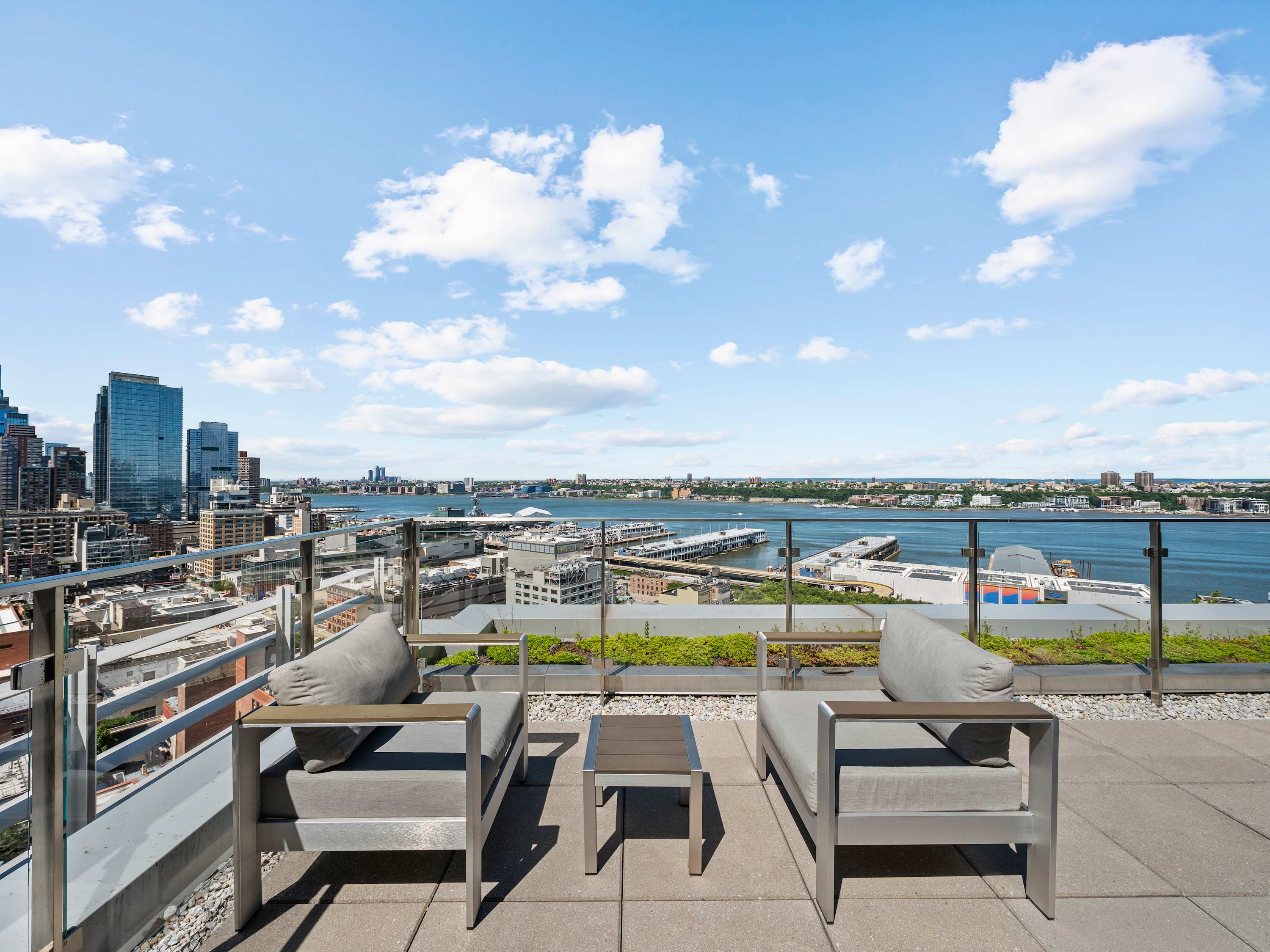 Forte Select XXV | Midtown West | Apt w/ Private Terrace photo 3